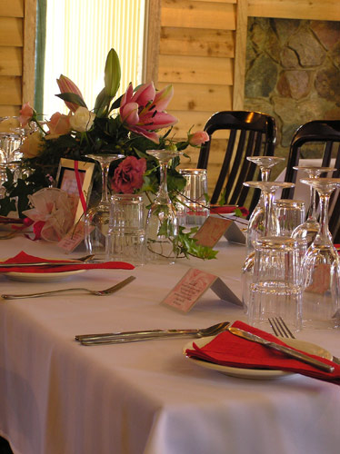 STRINGYBARK WINERY & RESTAURANT